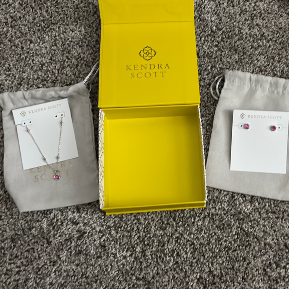 Kendra Scott NOLA Fuchsia Jewelry Set